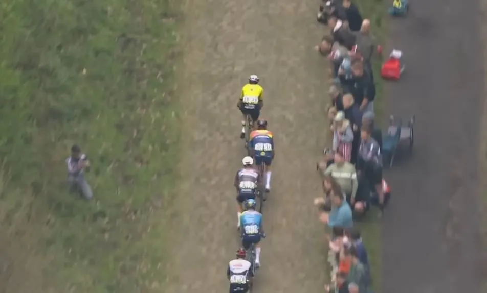 Schermopname_11-4-2026_113829_www.youtube.com