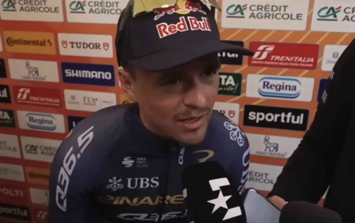 Schermopname_18-4-2026_221323_www.youtube.com