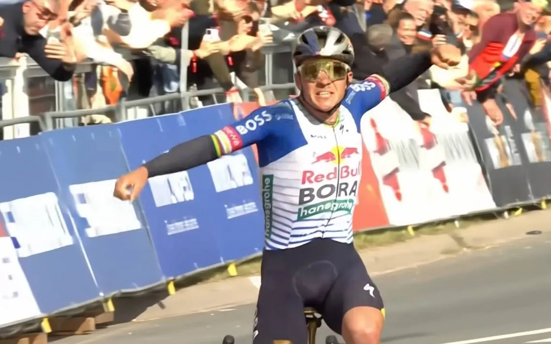 Schermopname_20-4-2026_8145_www.youtube.com