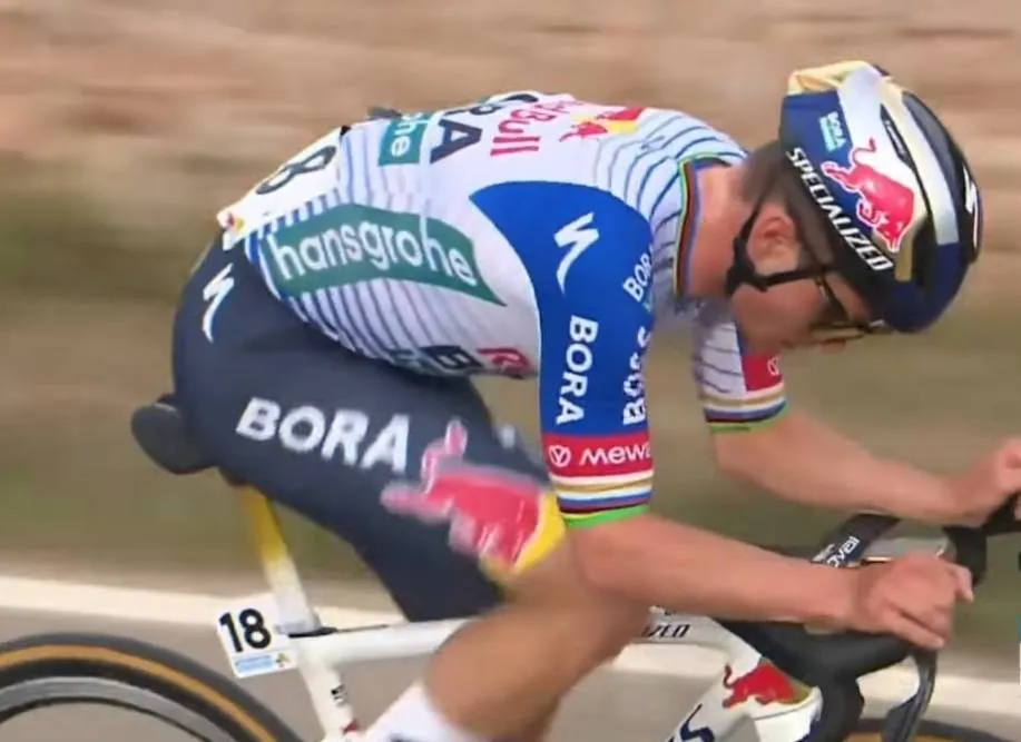 Schermopname_23-4-2026_225619_www.youtube.com