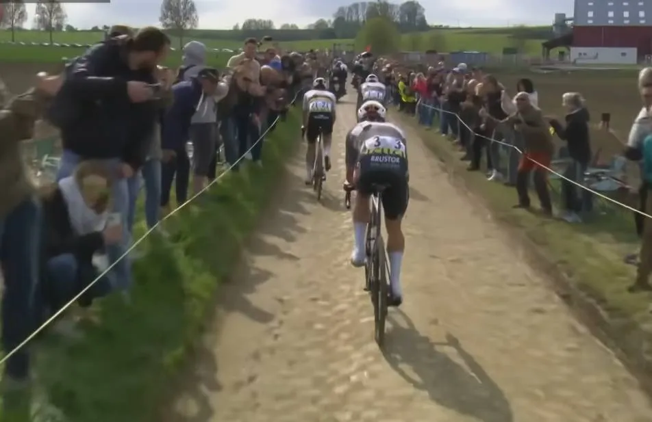 Schermopname_9-4-2026_8204_www.youtube.com