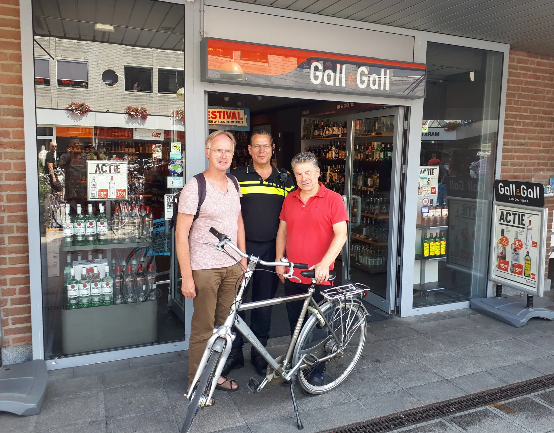 36605075 914873032034179 2464409439390662656 o