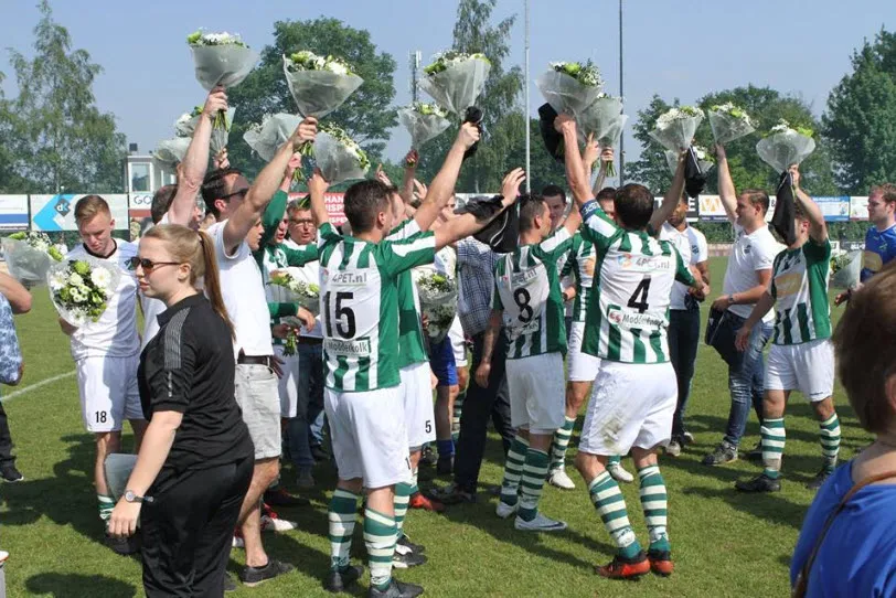 awc kampioen 02