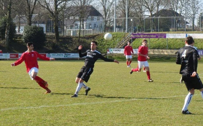 awc rood wit 01