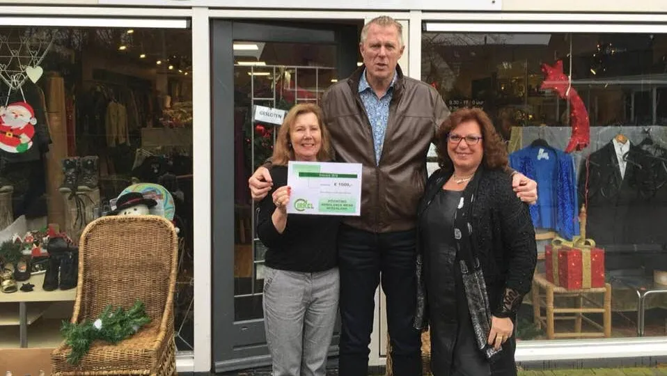 cirkel kringloop wijchen en ambulance wens 01