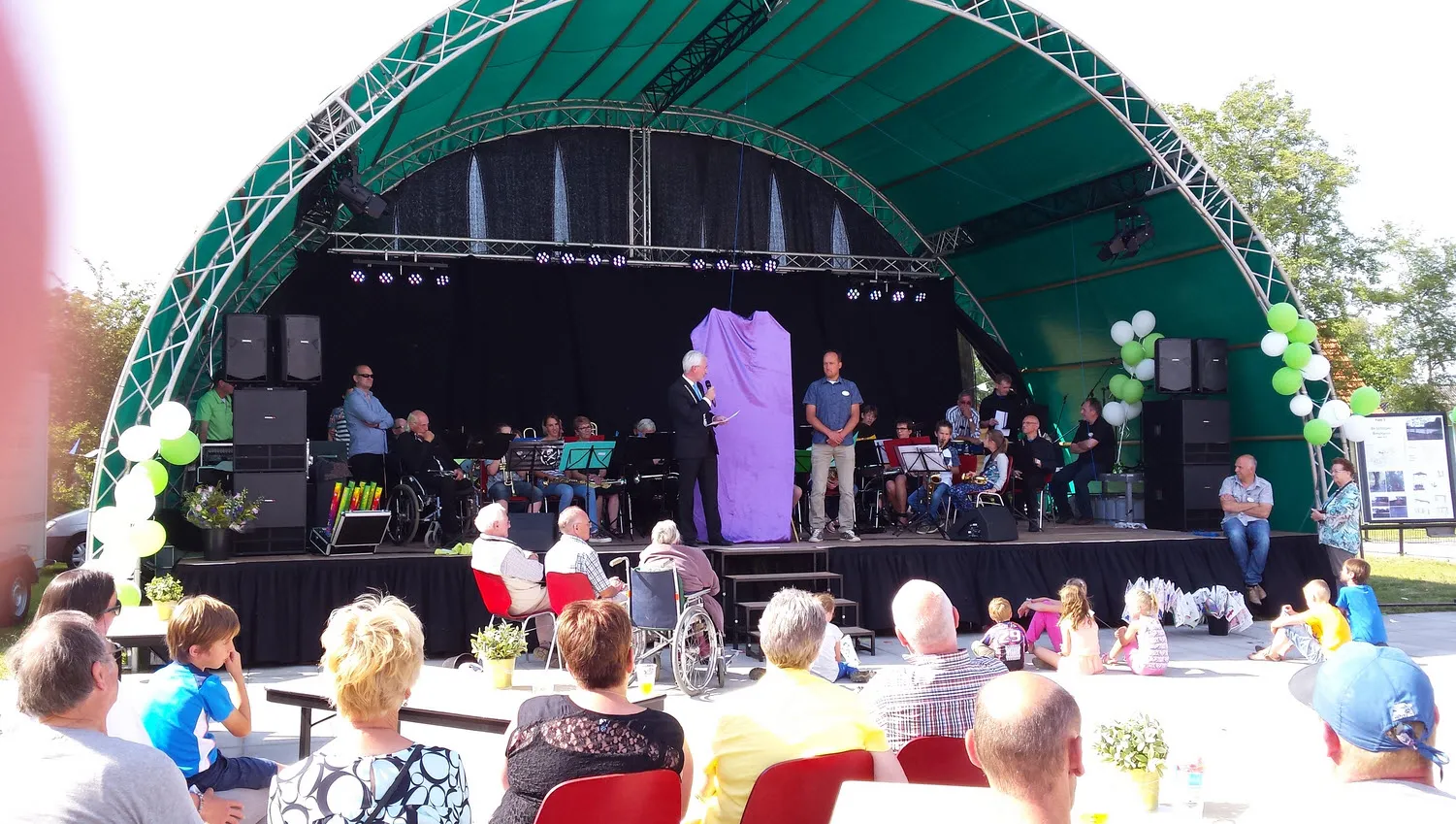 de uitloper opening 130615 00