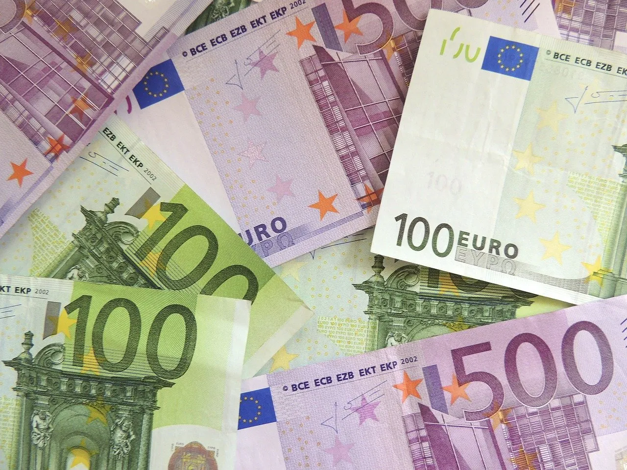 florian pircher via pixabay money 171539 1280