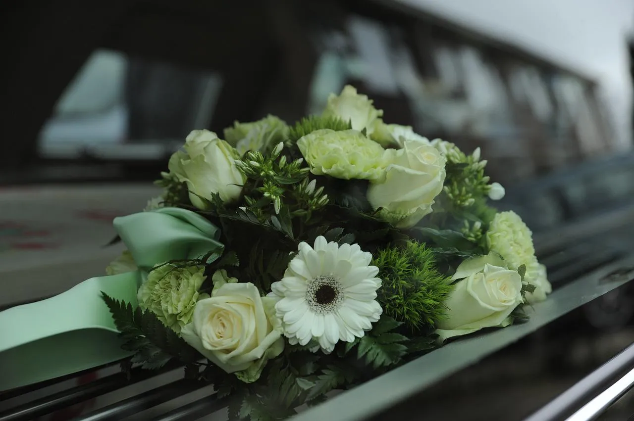 flowers 4839339 1280