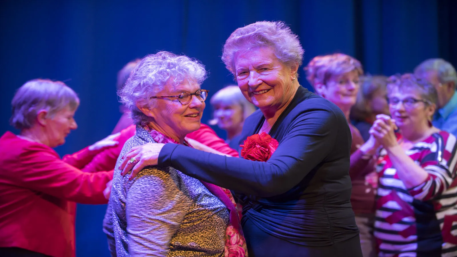 gouden dans in theater t mozaek 3