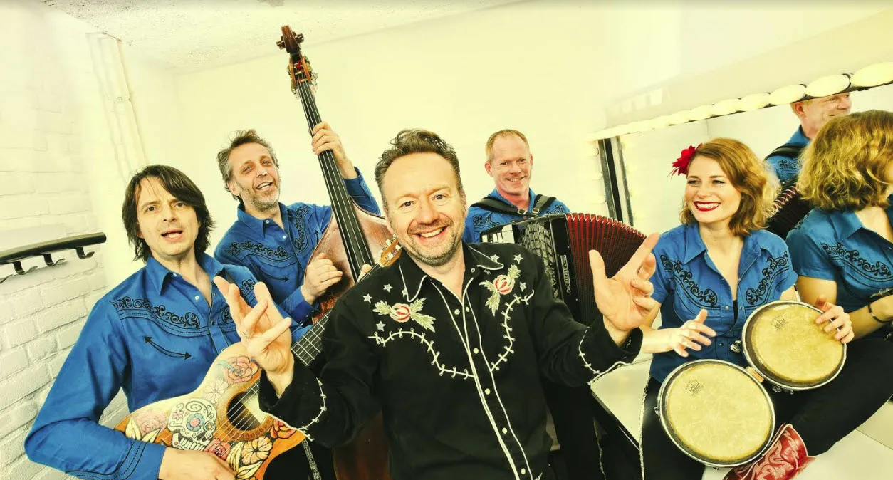 joris linssen foto bas van spankeren