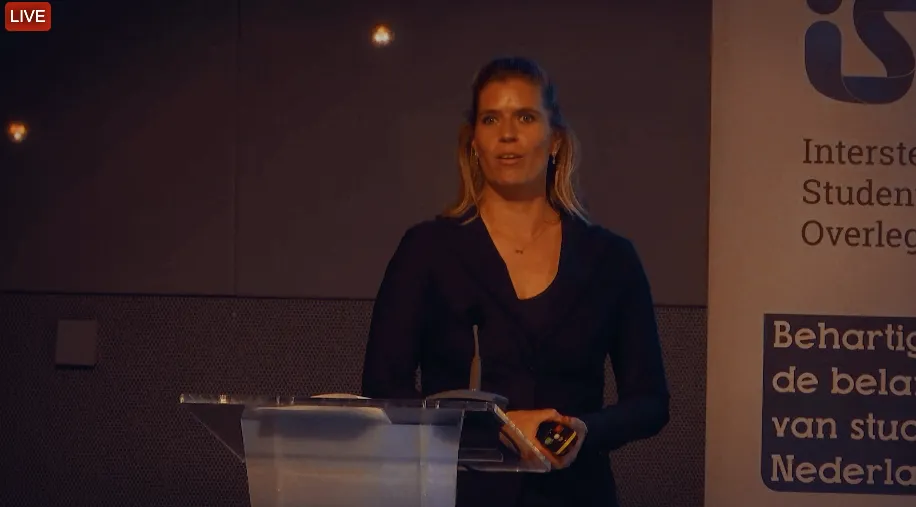 karen kotten lips presentatie hermafbeelding 2021 04 21 om 14 fotor