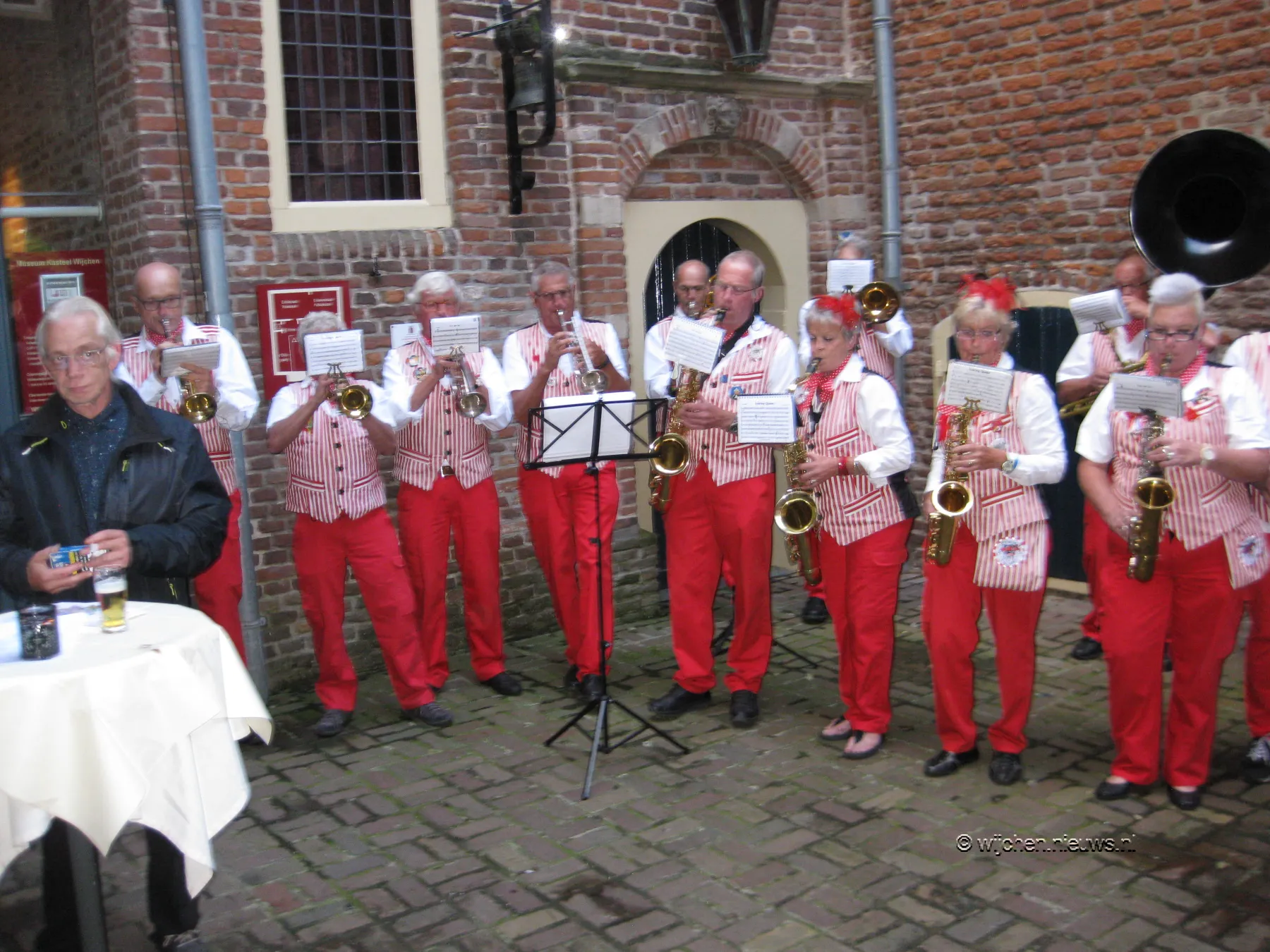 ontvangst wijchens vierdaagse lopers 2017 14