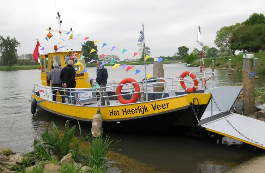opening voetveer 2014 04