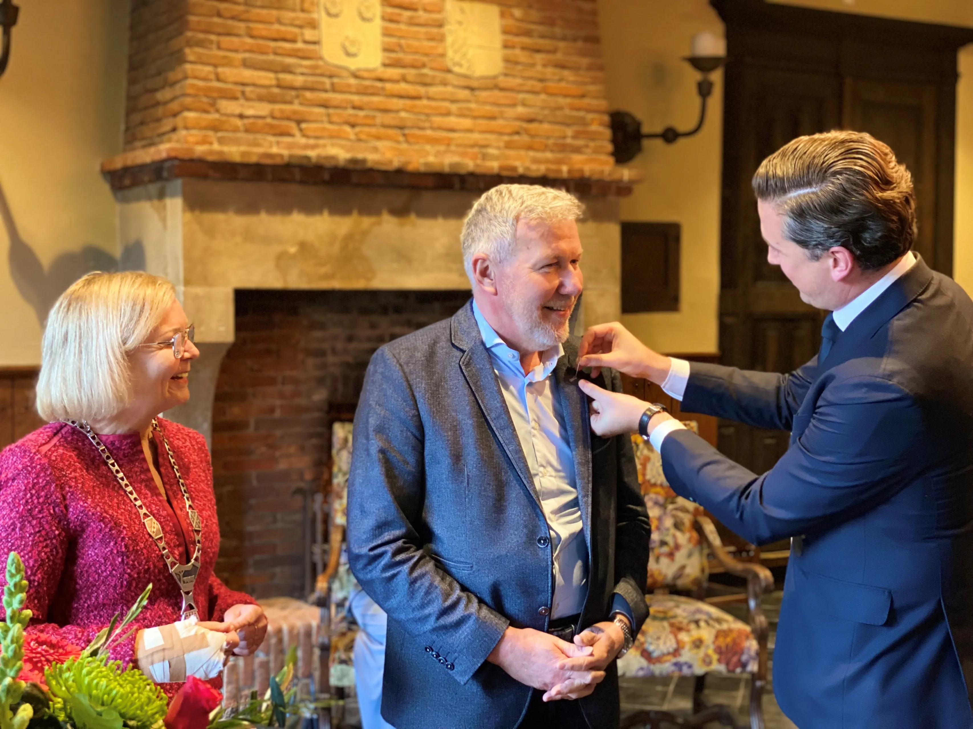 opspelden draagspeld door wethouder nick derks