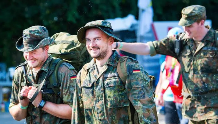 roze vierdaagselegioen begint aan tweede dag 715x408