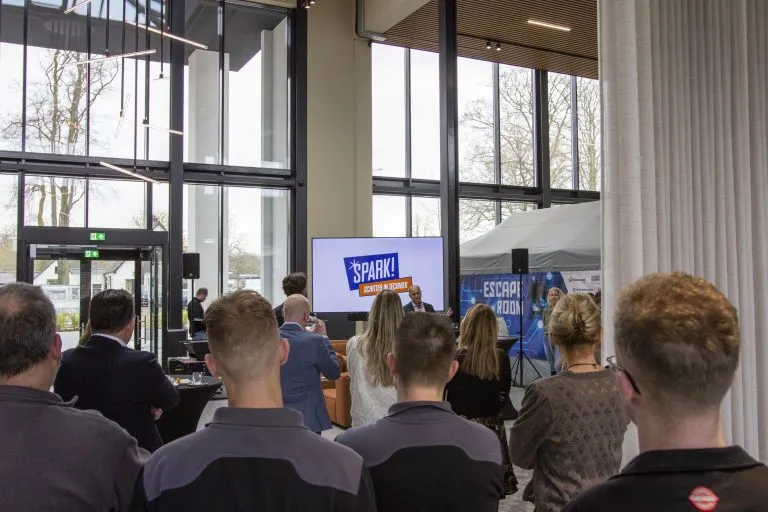 spark 2023 04 18 53 768x512 1