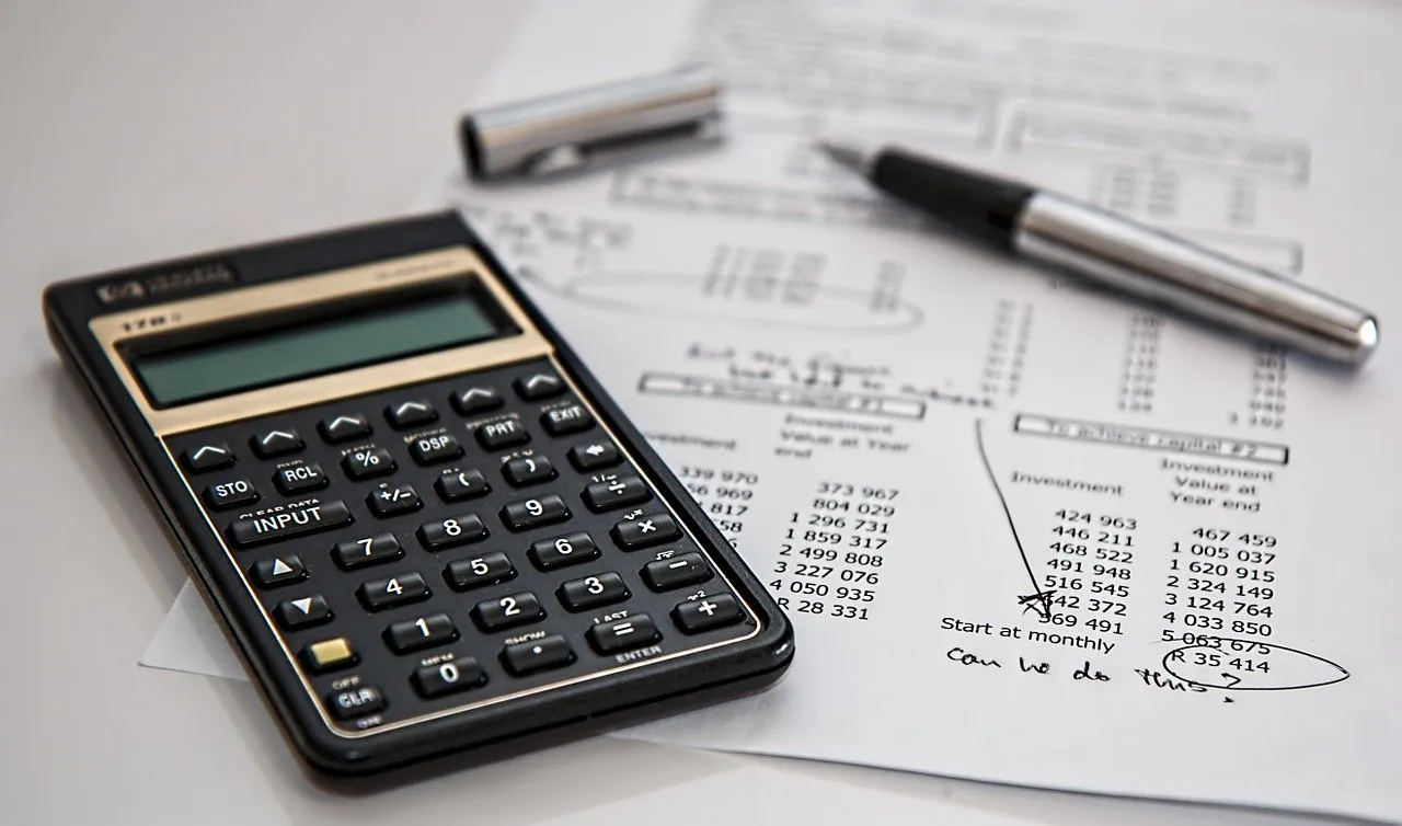 steve buissinne via pixabay calculator 385506 1280