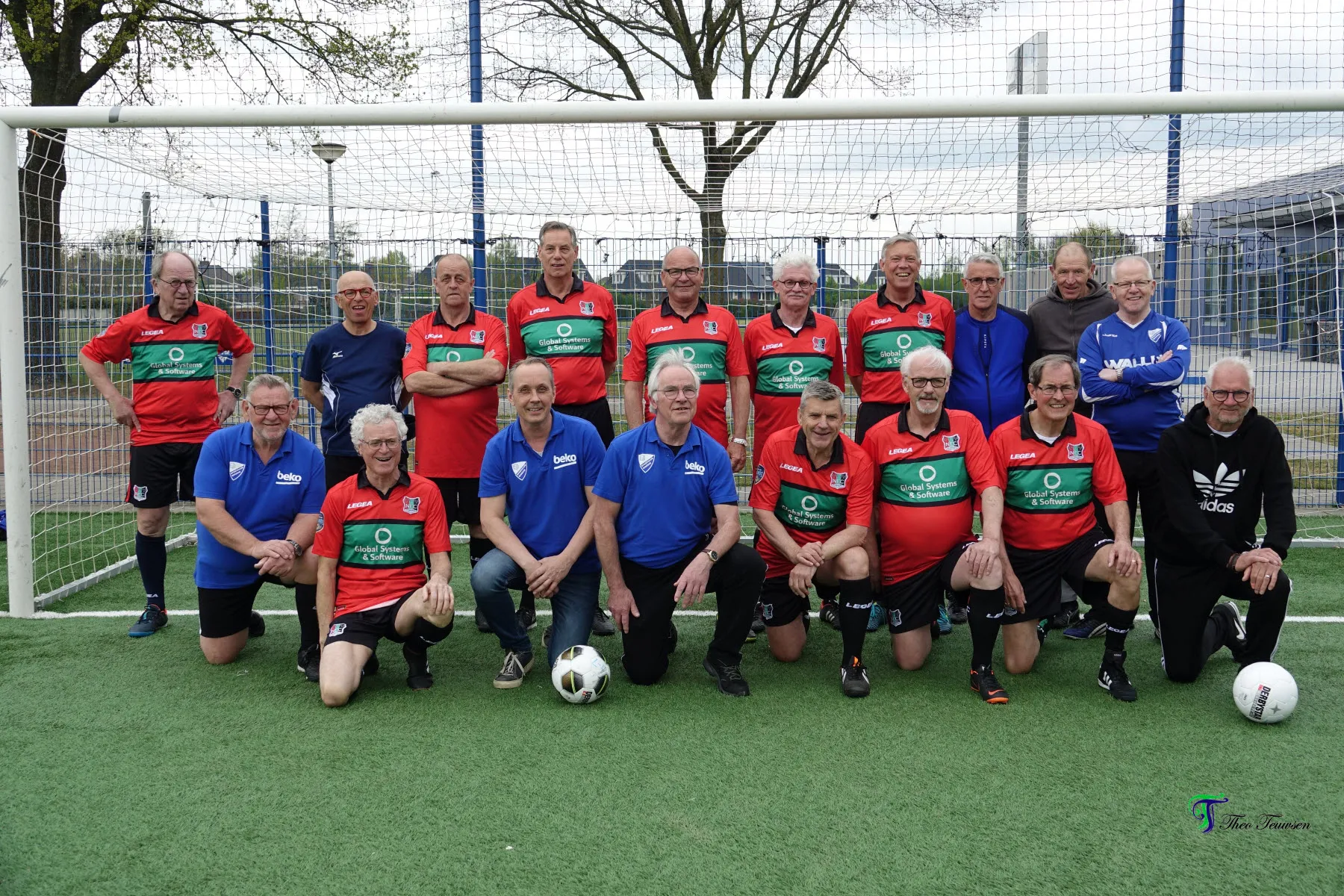 walking voetbal woezik 00