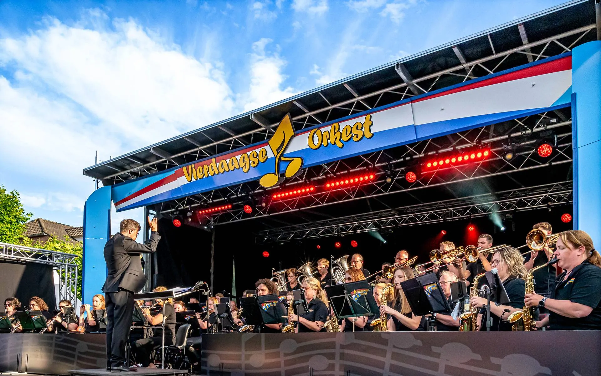vierdaagse orkest wijchen dick vogelzang