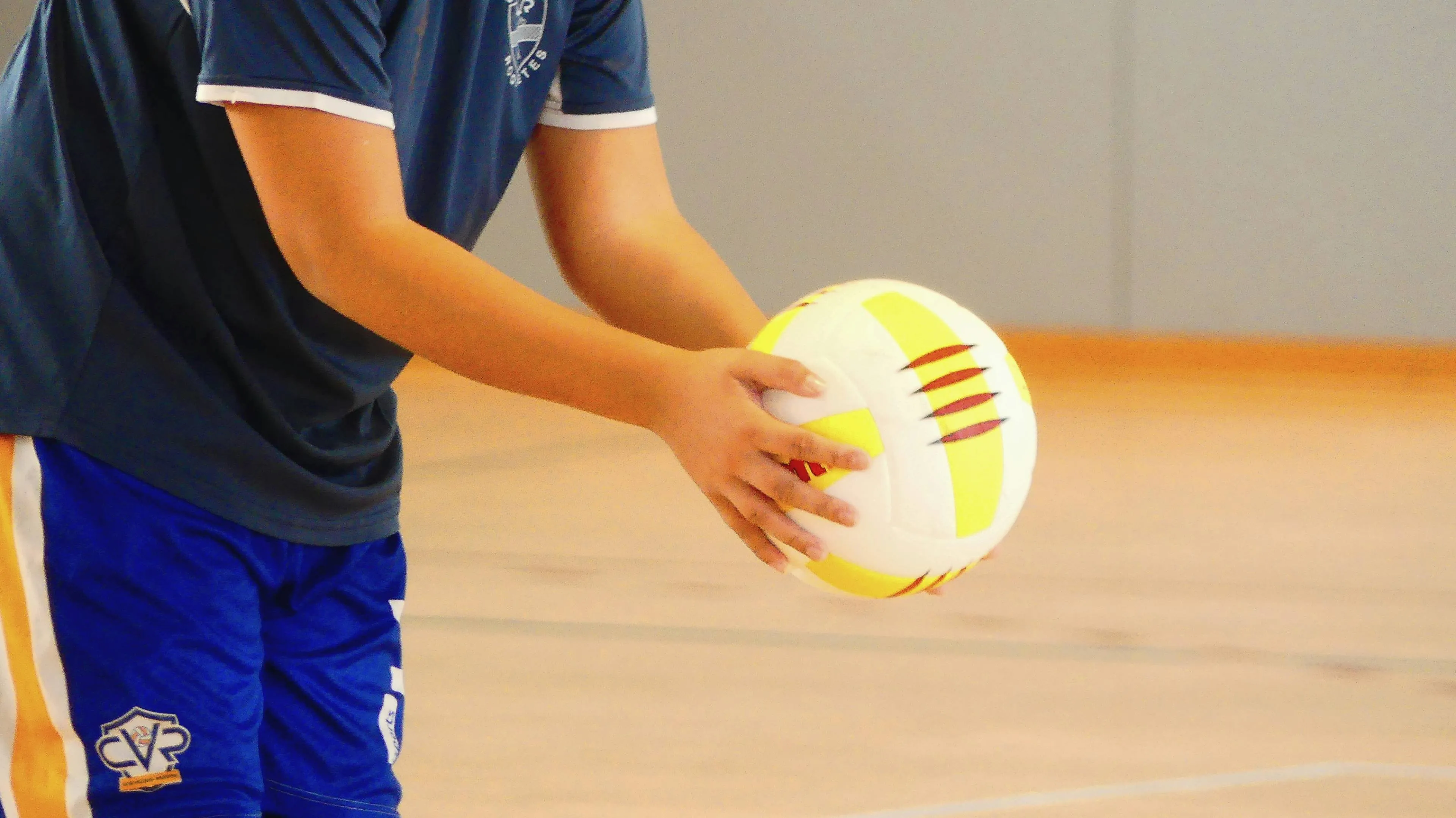 volleybal estanislau-valmana-Y9sV1E-fd10-unsplash