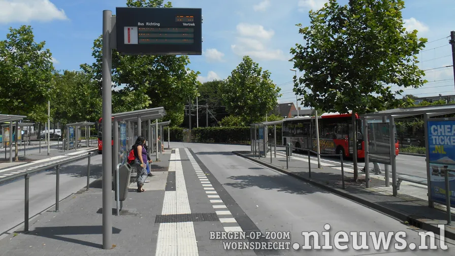 20140614 jkr boz busstation 001b