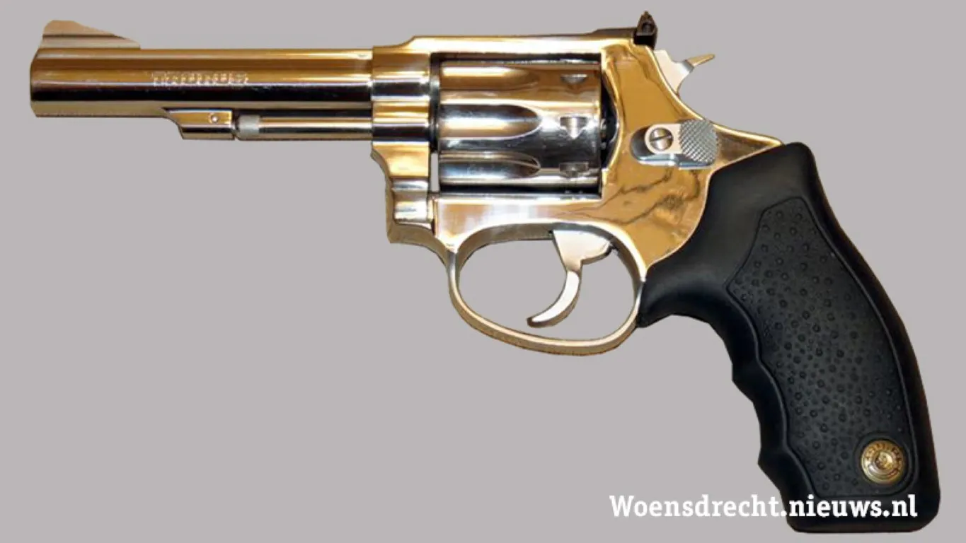 20170729 put revolver middel