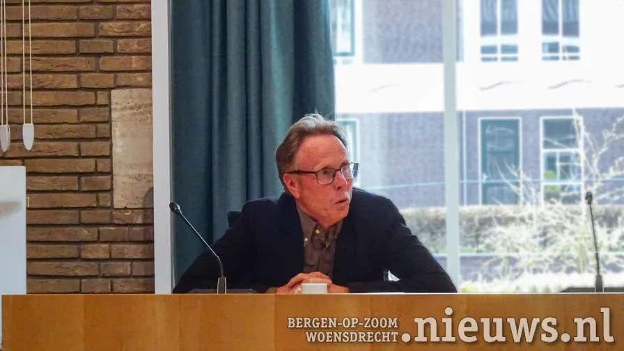 20200408 hoo larsvanderbeek 001