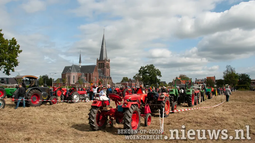 20200912 woe trekker defilee 000