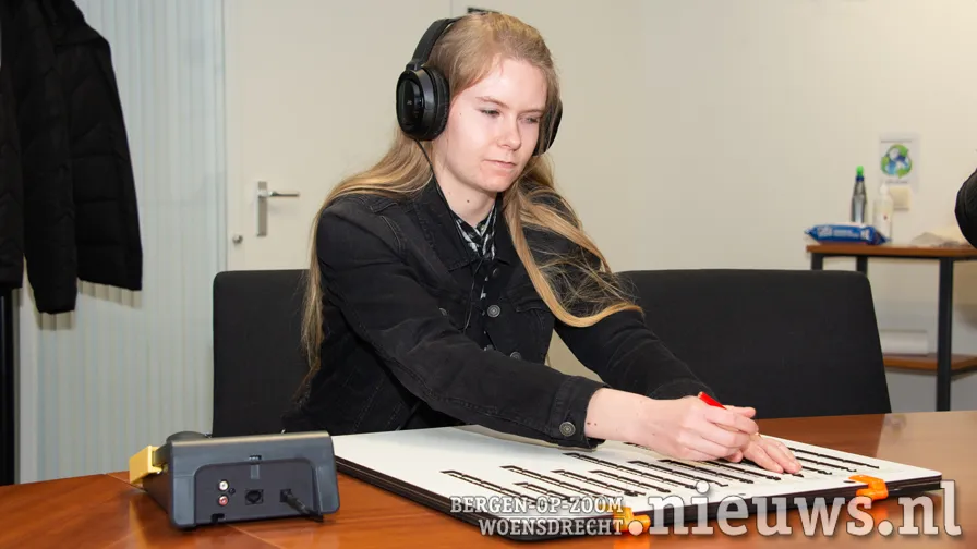 20220314 boz soundbox stemmal 000