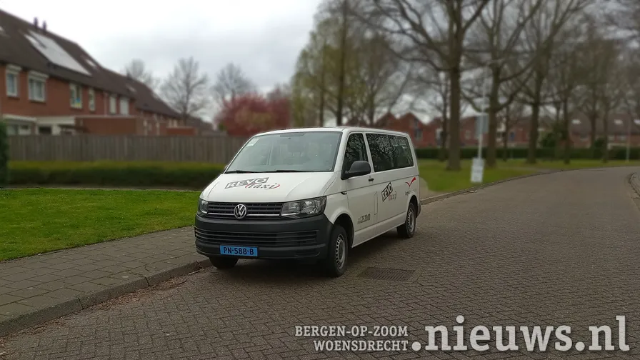 20220405 alg jkr taxibus 001b