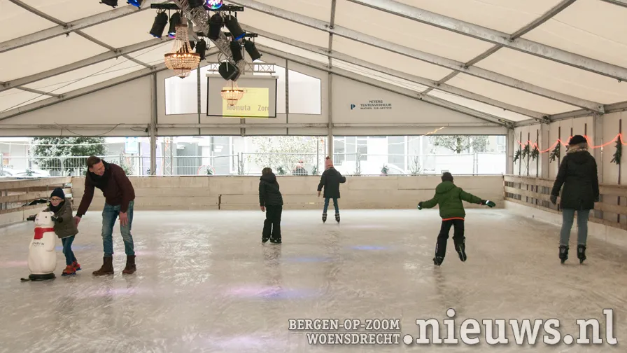 20221210 jkr hoo ijsbaan 000
