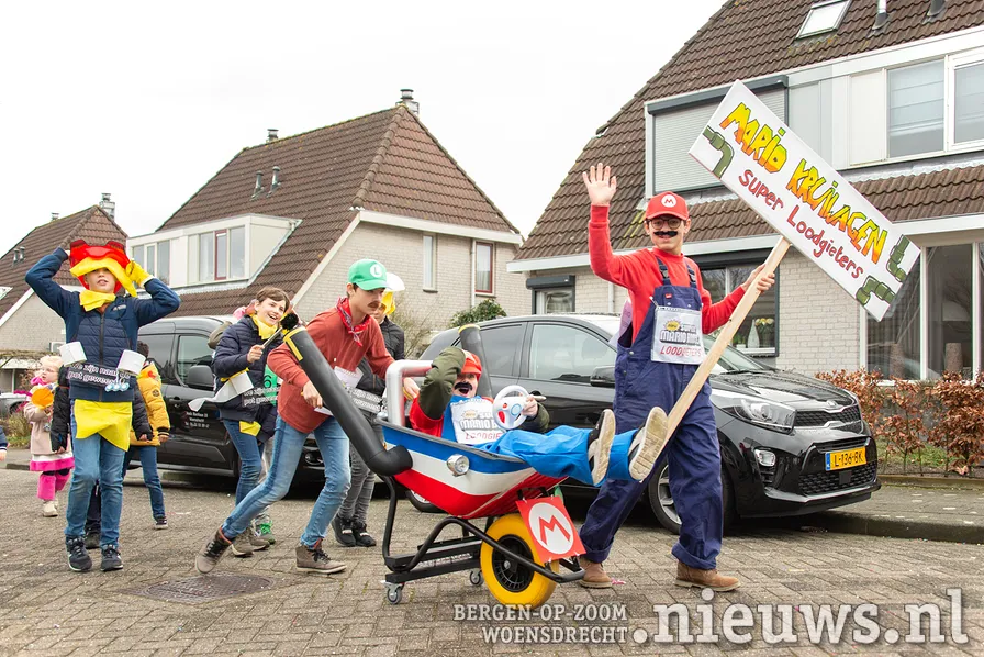 20230217 jkr woe optocht fortuna 054