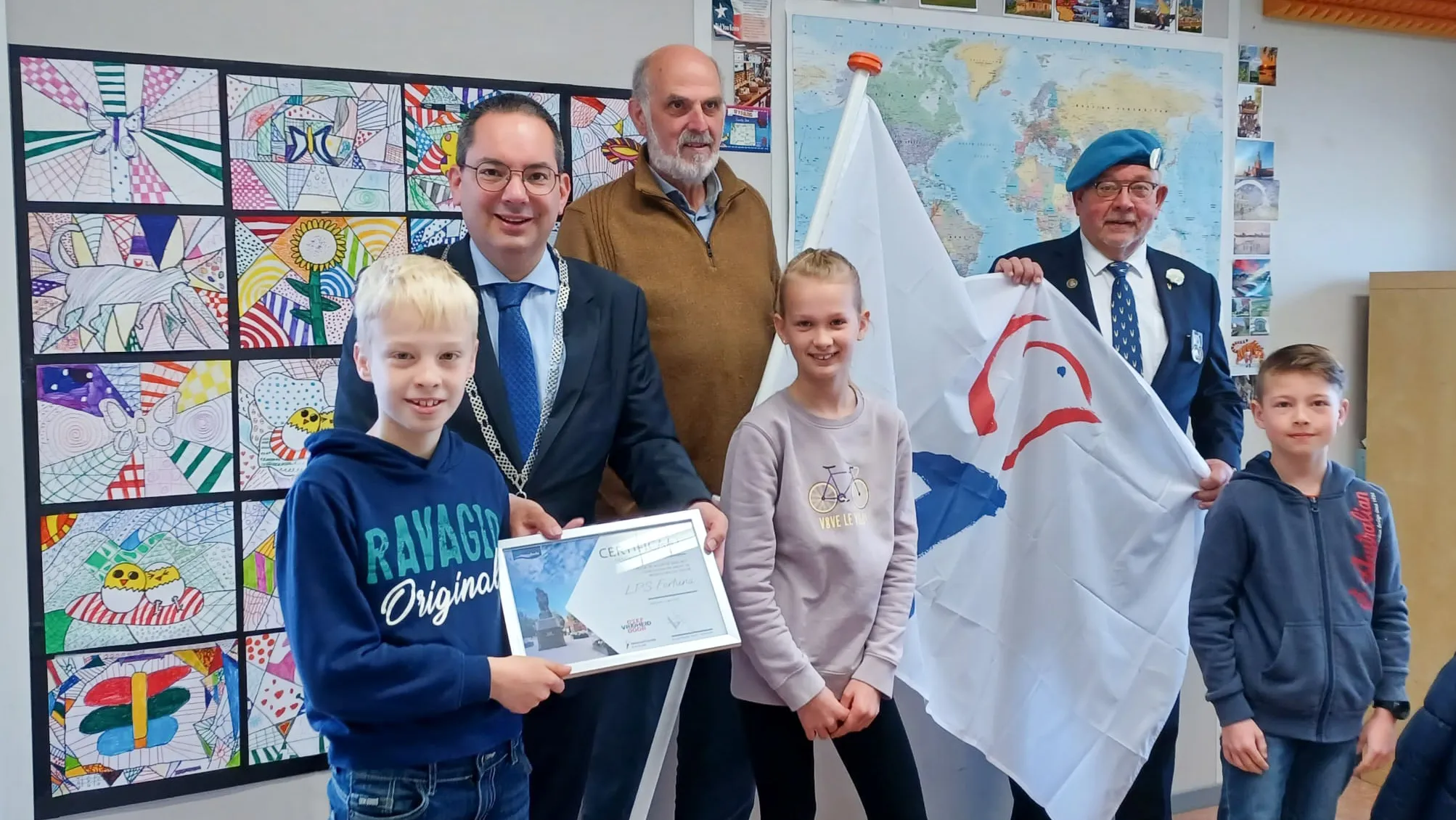 adoptie oorlogsmonument fortuna edited