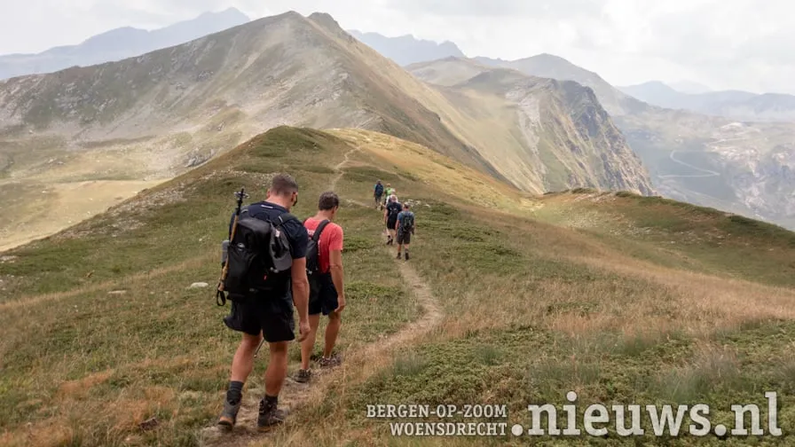 chrisbonis kosovo dsc3488 01