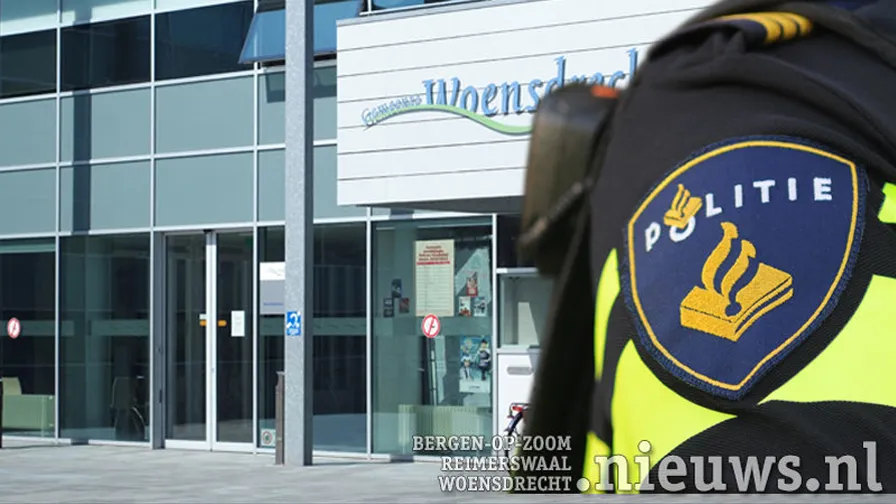 jkr hoo gemeentehuis politie 001b