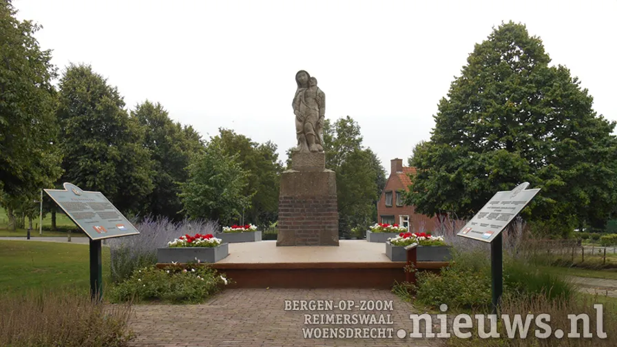 jkr woe monument 001 896 504