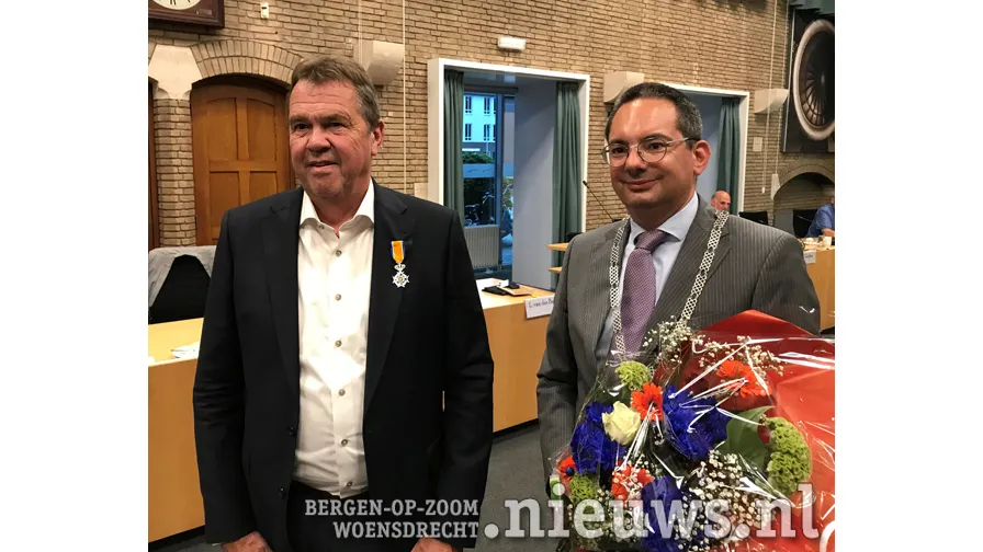 ontvangt lintje rainier schuurbiers 12072022