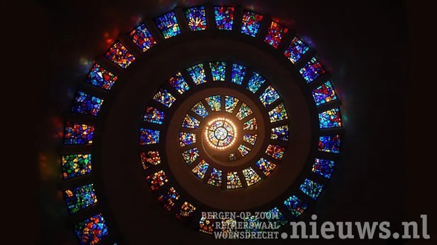 stained glass 1181864 340