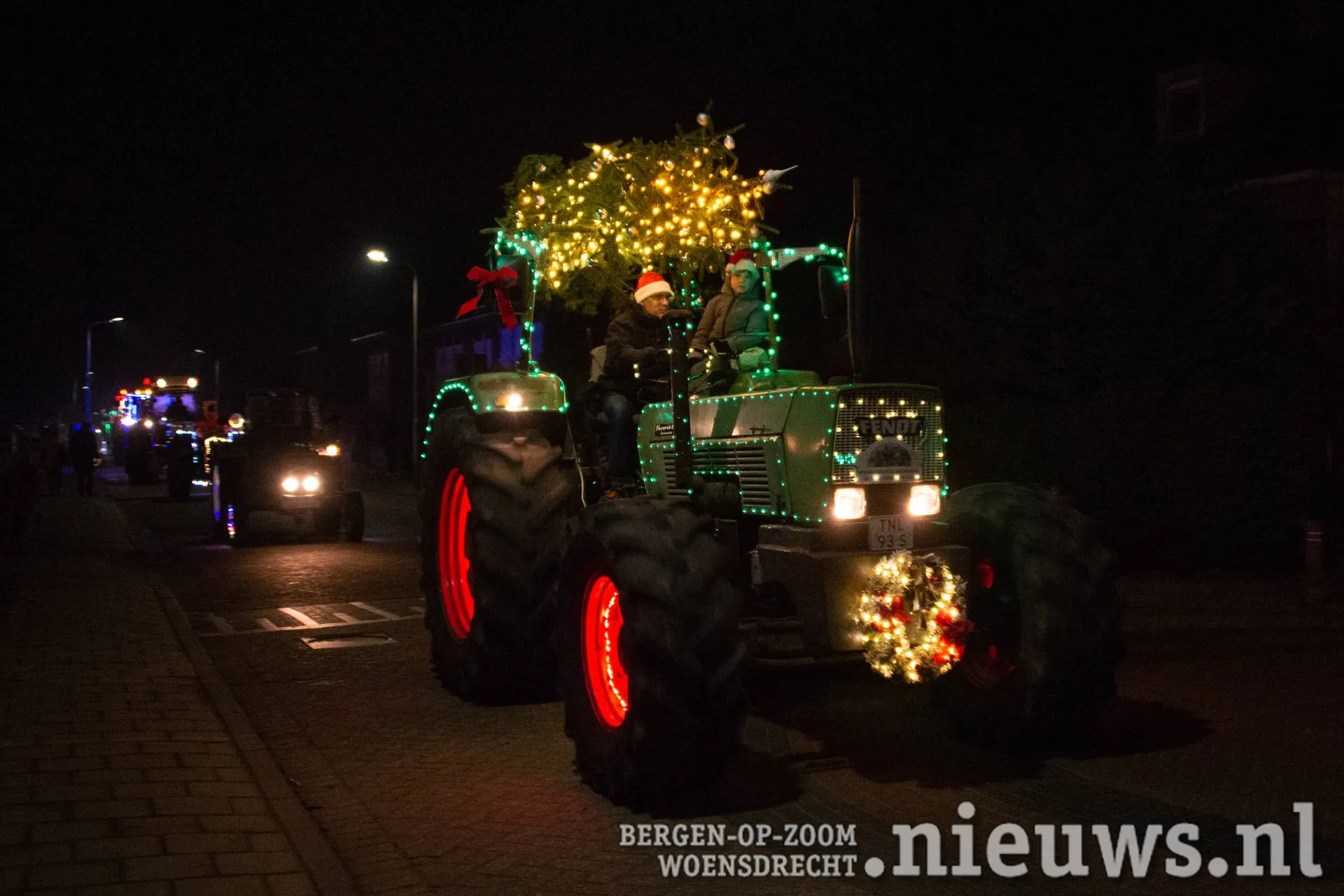 20251213_JKr_Tractor_Lichtstoet_003