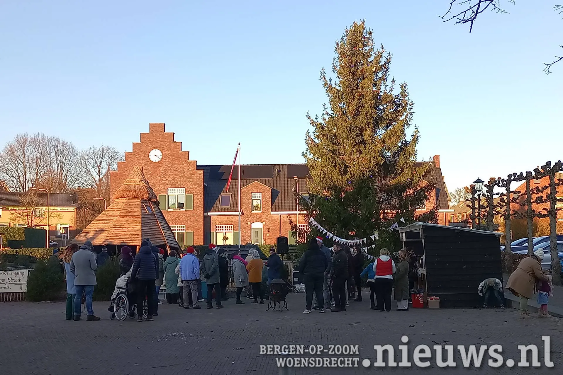 20251226_JKr_Woe_Kerststal_DeStraat_007