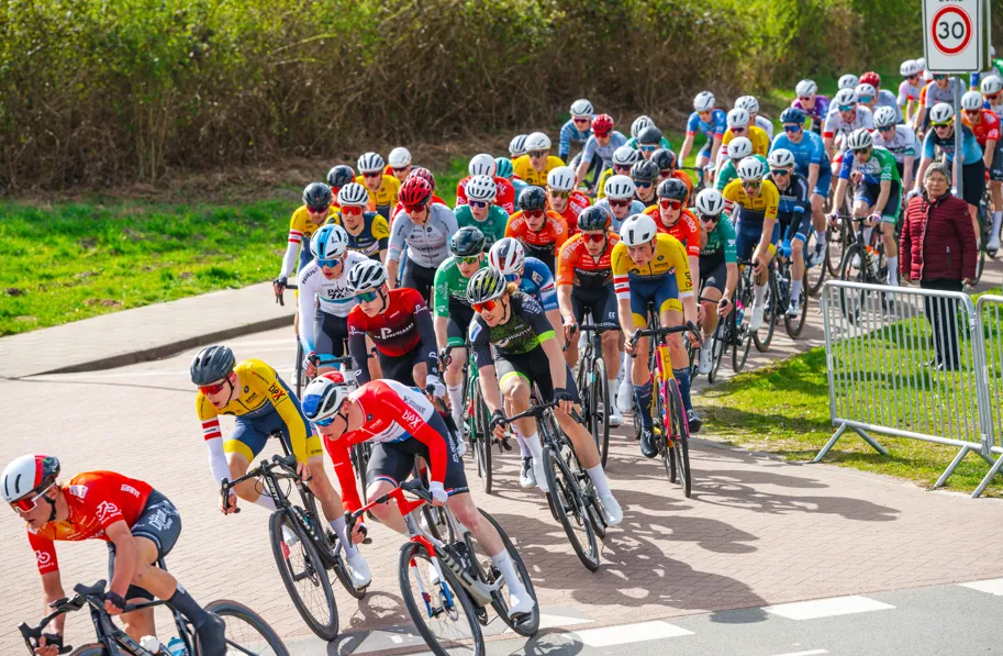 20260318_Wielrenners