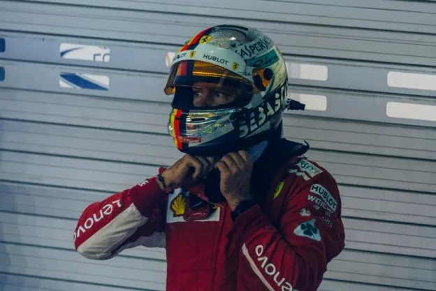 vettel foutjpg