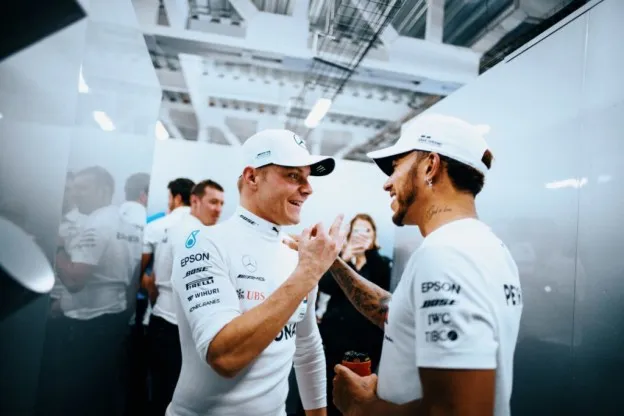 Valtteri Bottas Lewis Hamiltonjpg