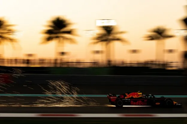 Ricciardo gp abu dhabi training 2018jpg