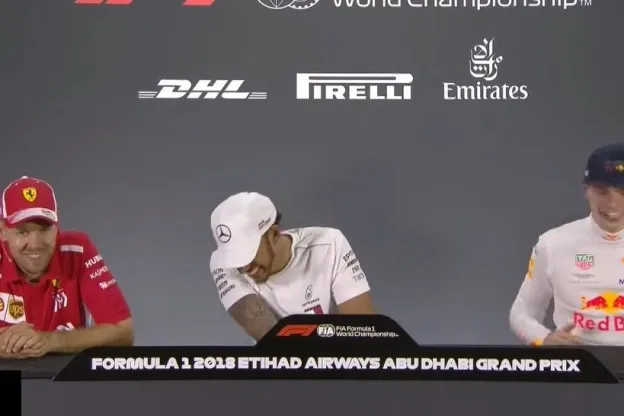 persconferentielachenjpg