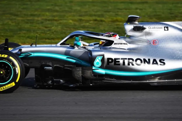 Mercedes W10jpg