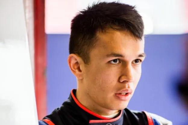 albon toro Rosso redbull kvyatjpg