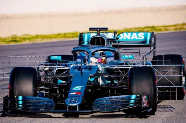 Mercedes W10 Barcelona wintertest 2019