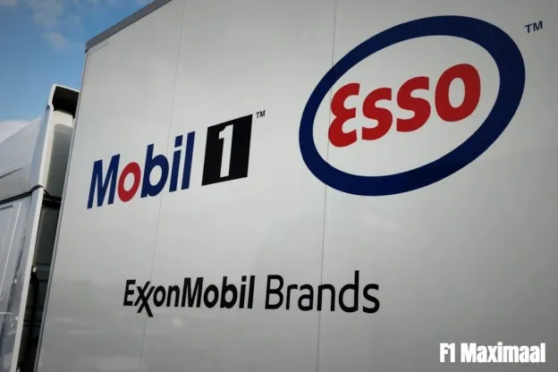 Mobil 1 mobil1 esso exxonmobil brandastof olie benzinejpg