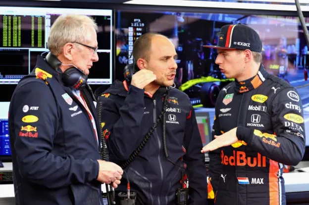 Helmut Marko Max Verstappen grijns euforisch gp australie 2019jpg